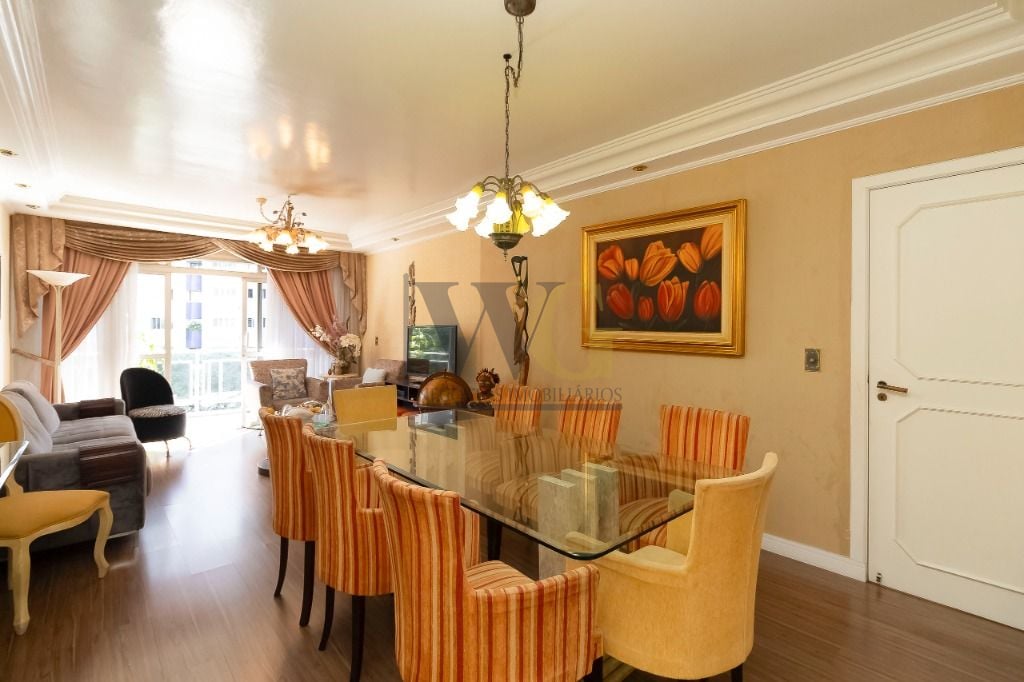 Apartamento com 3 suítes à venda no Água Verde - Curitiba PR