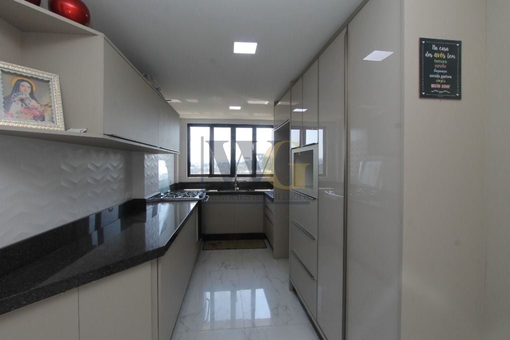 Apartamento Duplex à venda com 3 quartos, no Centro de Balsa Nova