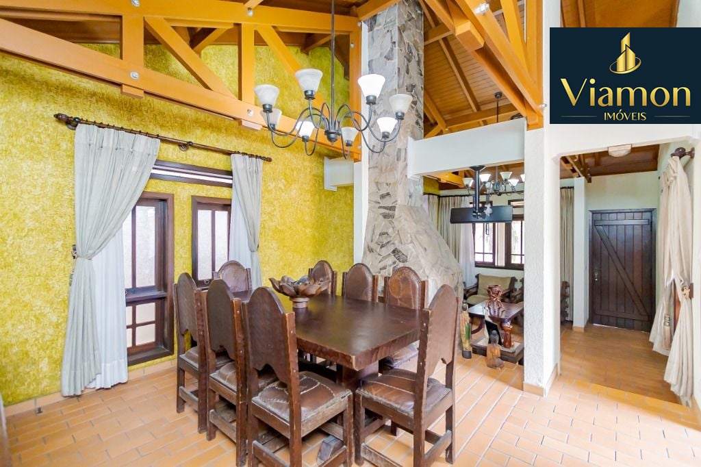Casa com 5 quartos à venda, 311 m  - Boa Vista - Curitiba PR