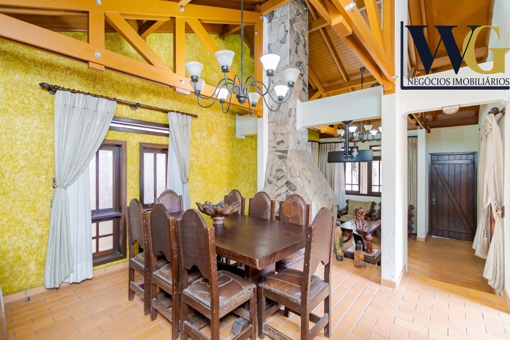 Casa com 5 quartos à venda, 311 m  - Boa Vista - Curitiba PR