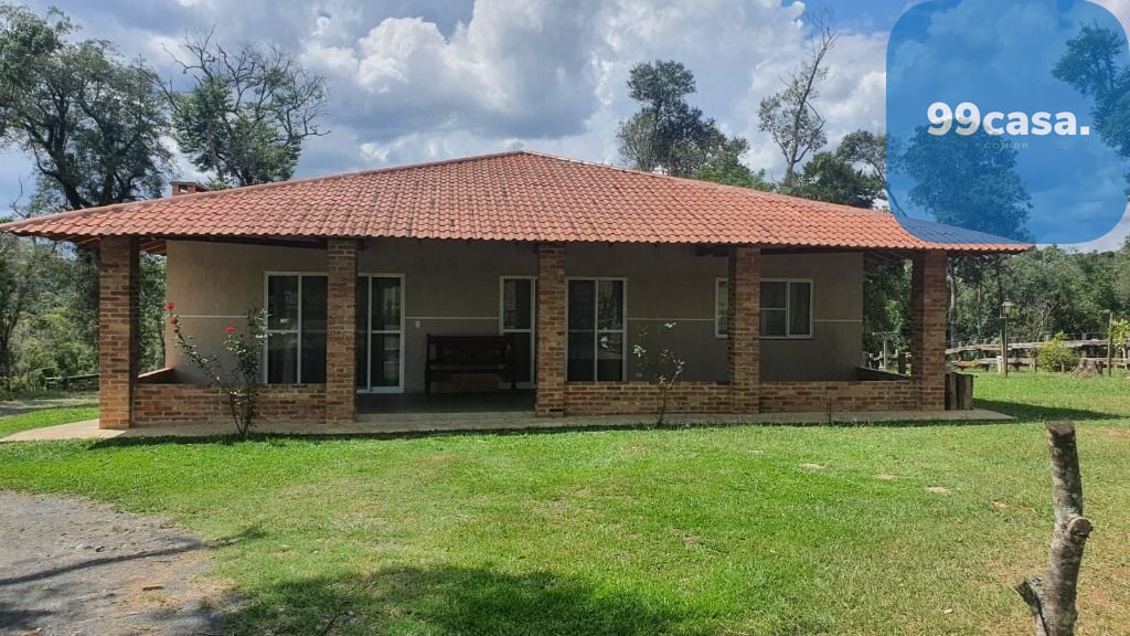 Haras à venda com 70.000 m  e casa construída em Lapa PR