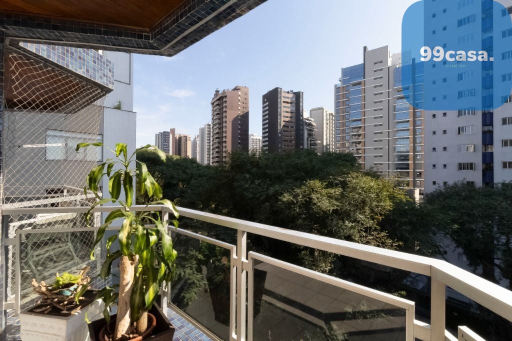 Apartamento com 3 suítes à venda no Água Verde - Curitiba PR