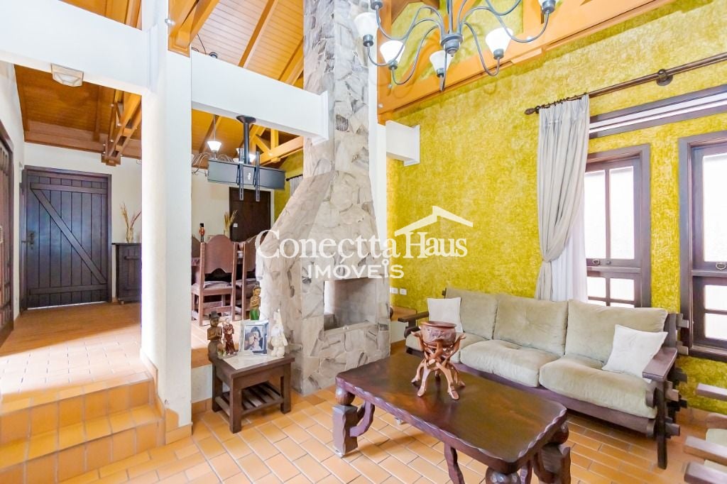 Casa com 5 quartos à venda, 311 m  - Boa Vista - Curitiba PR