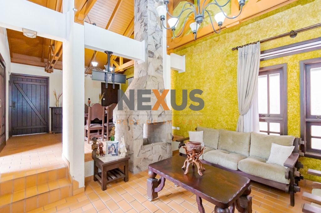 Casa com 5 quartos à venda, 311 m  - Boa Vista - Curitiba PR