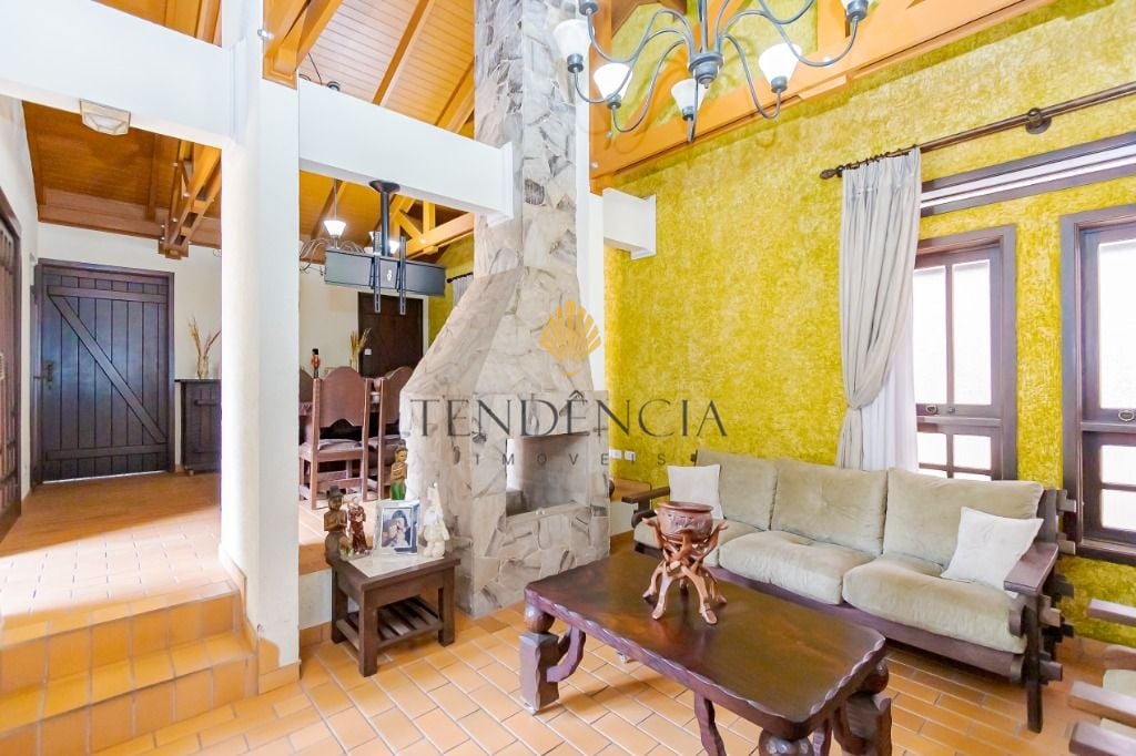 Casa com 5 quartos à venda, 311 m  - Boa Vista - Curitiba PR