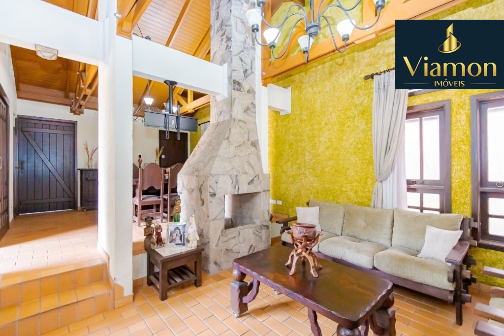 Casa com 5 quartos à venda, 311 m  - Boa Vista - Curitiba PR