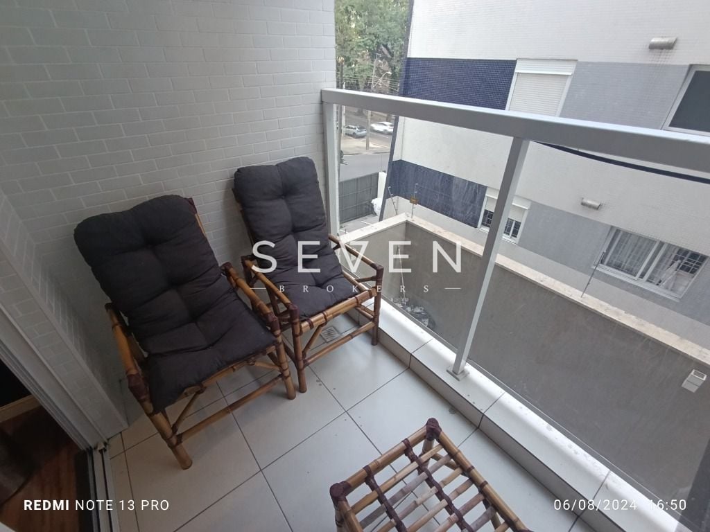 Apartamento com 2 quartos e 1 vaga à venda no Mercês em Curiti...