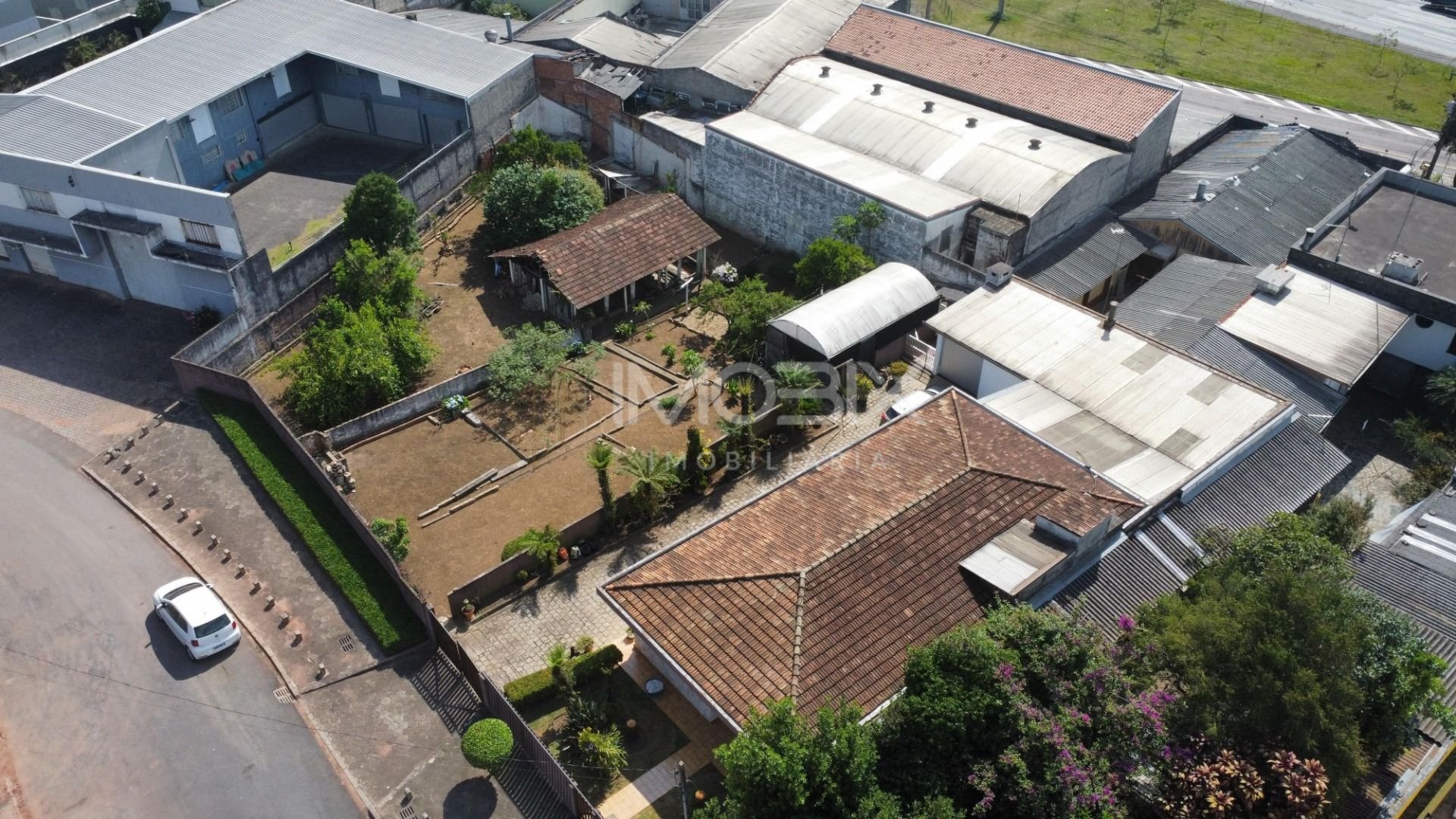Terreno à venda,1349.00 m , pinheirinho, CURITIBA - PR        ...