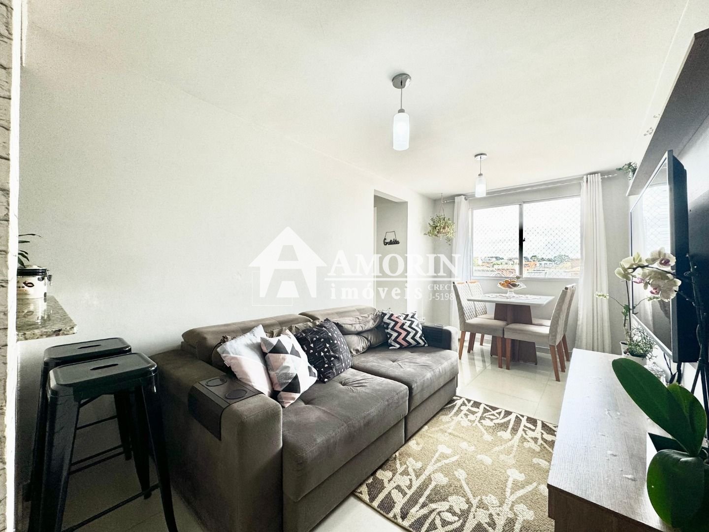 Apartamento com 2 dormitórios à venda, 46 m  por R  310.000,00...