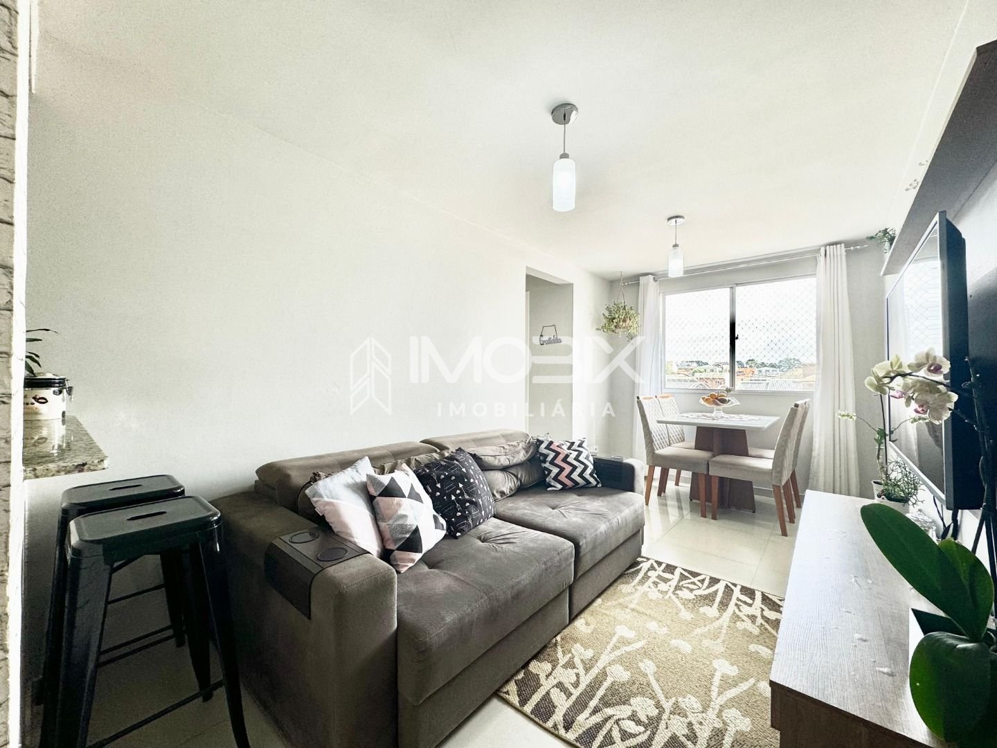 Apartamento com 2 dormitórios à venda, 46 m  por R  310.000,00...