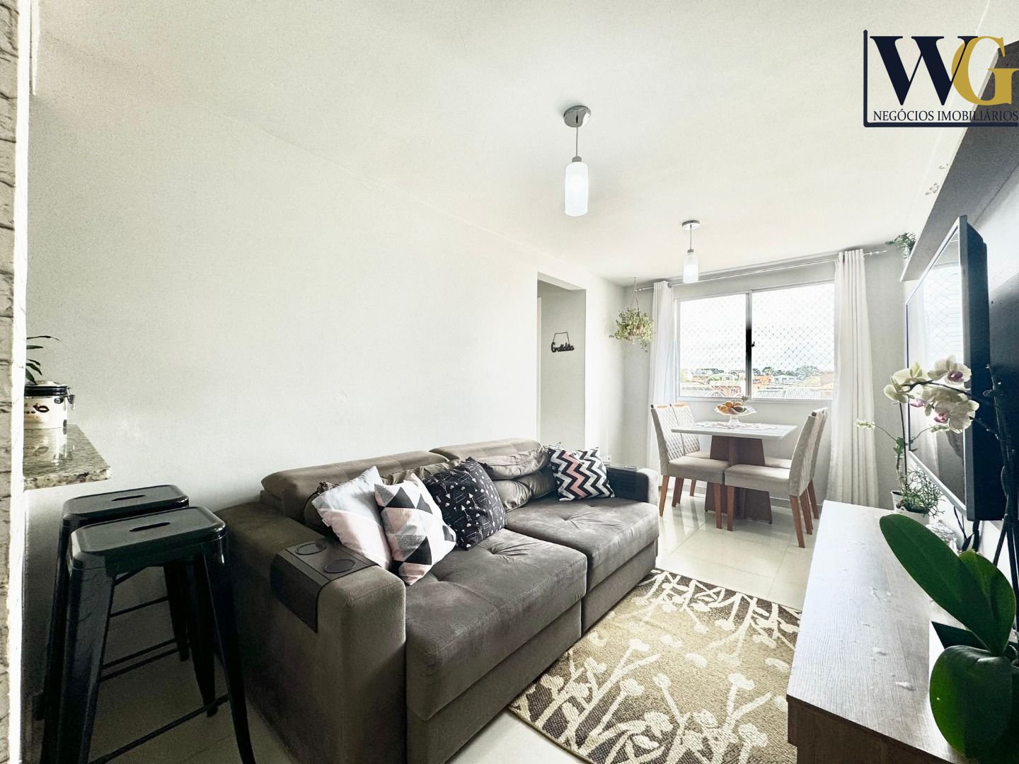 Apartamento com 2 dormitórios à venda, 46 m  por R  310.000,00...