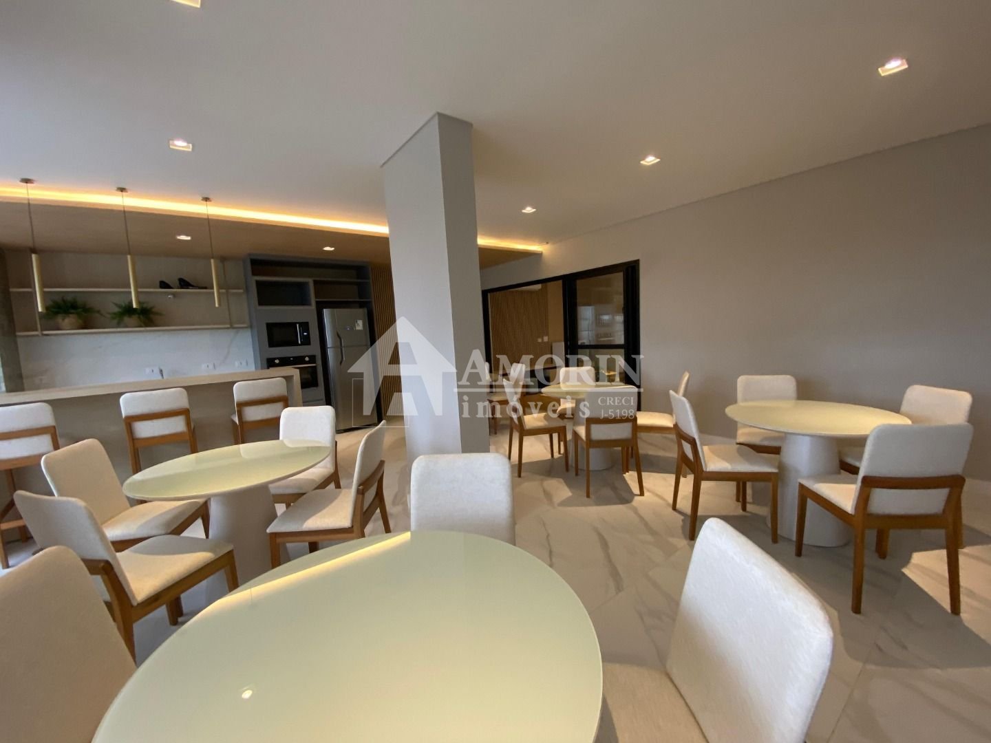 Apartamento com 2 dormitórios à venda,60.00 m , capão raso, CU...