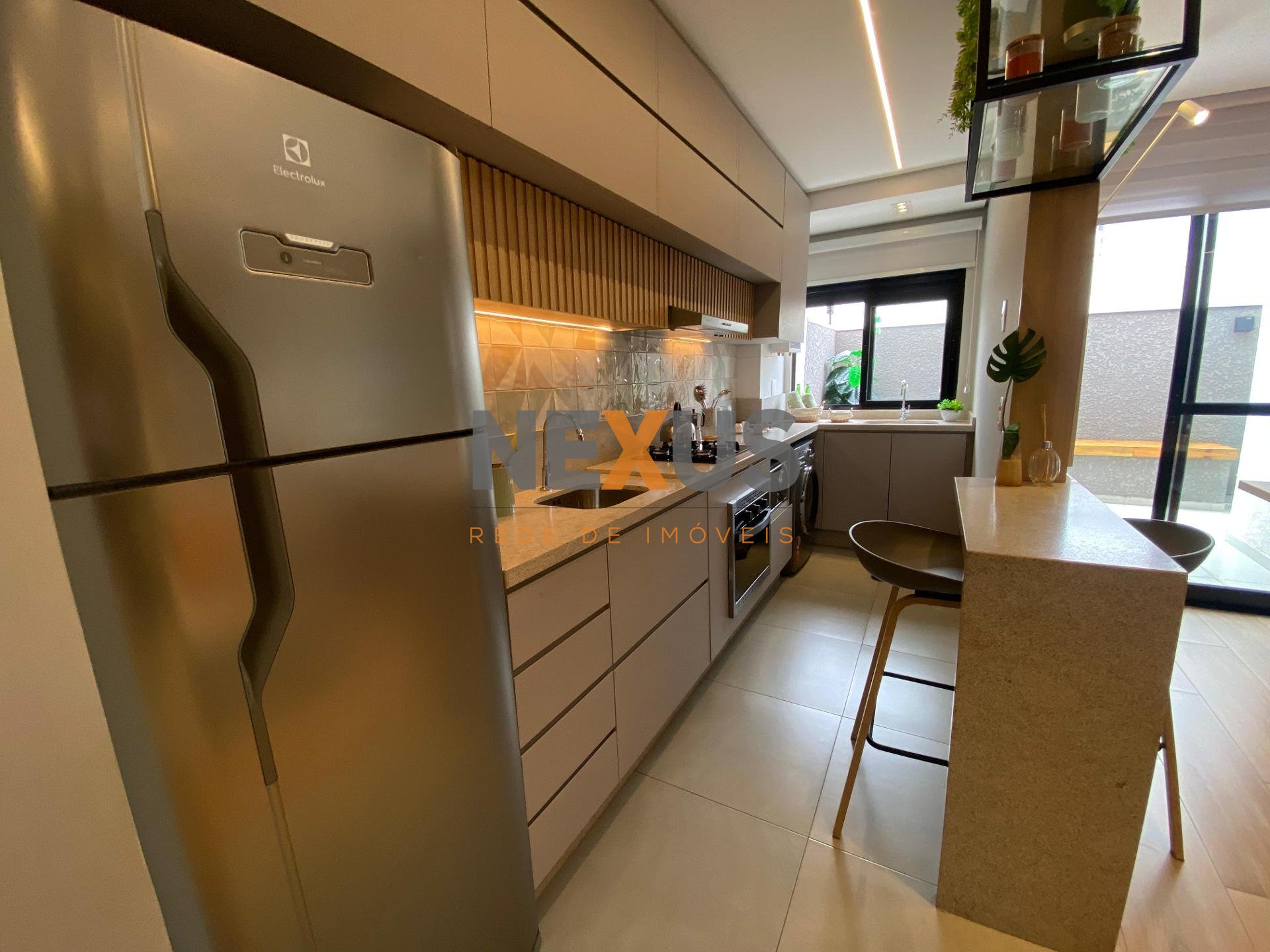 Apartamento com 3 dormitórios à venda, NOVO MUNDO, CURITIBA - PR