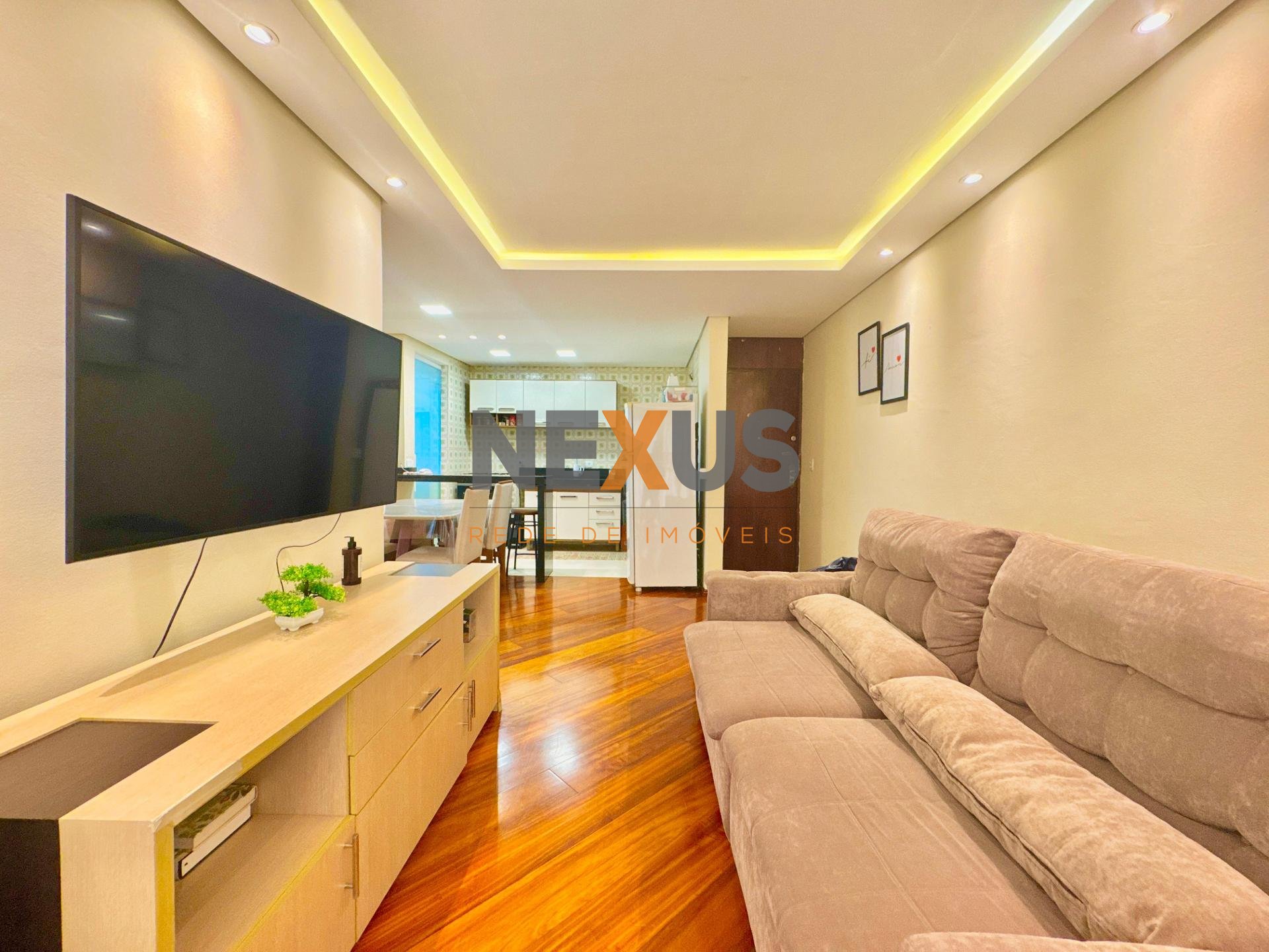 Apartamento à venda, novo mundo,2 quartos com 1 sendo suíte, 6...