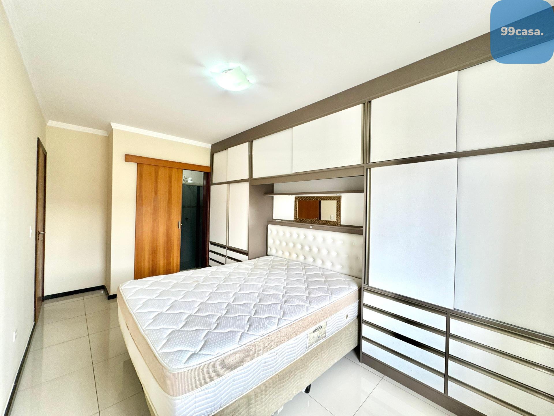 Sobrado com 3 dormitórios à venda, pinheirinho, CURITIBA - PR