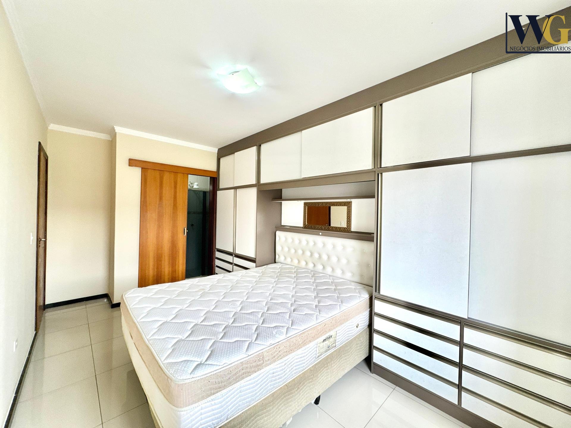 Sobrado com 3 dormitórios à venda, pinheirinho, CURITIBA - PR