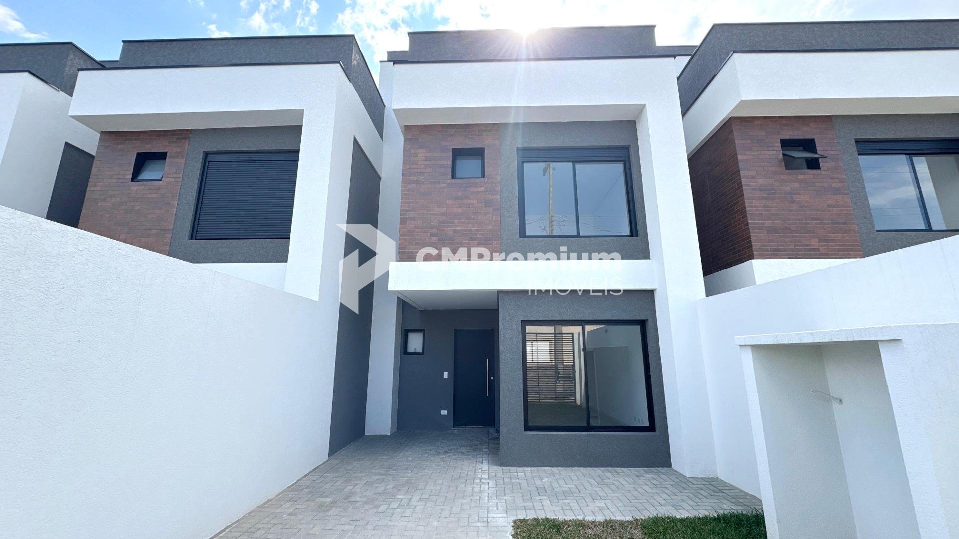 Sobrado com 3 dormitórios à venda, pinheirinho, CURITIBA - PR
