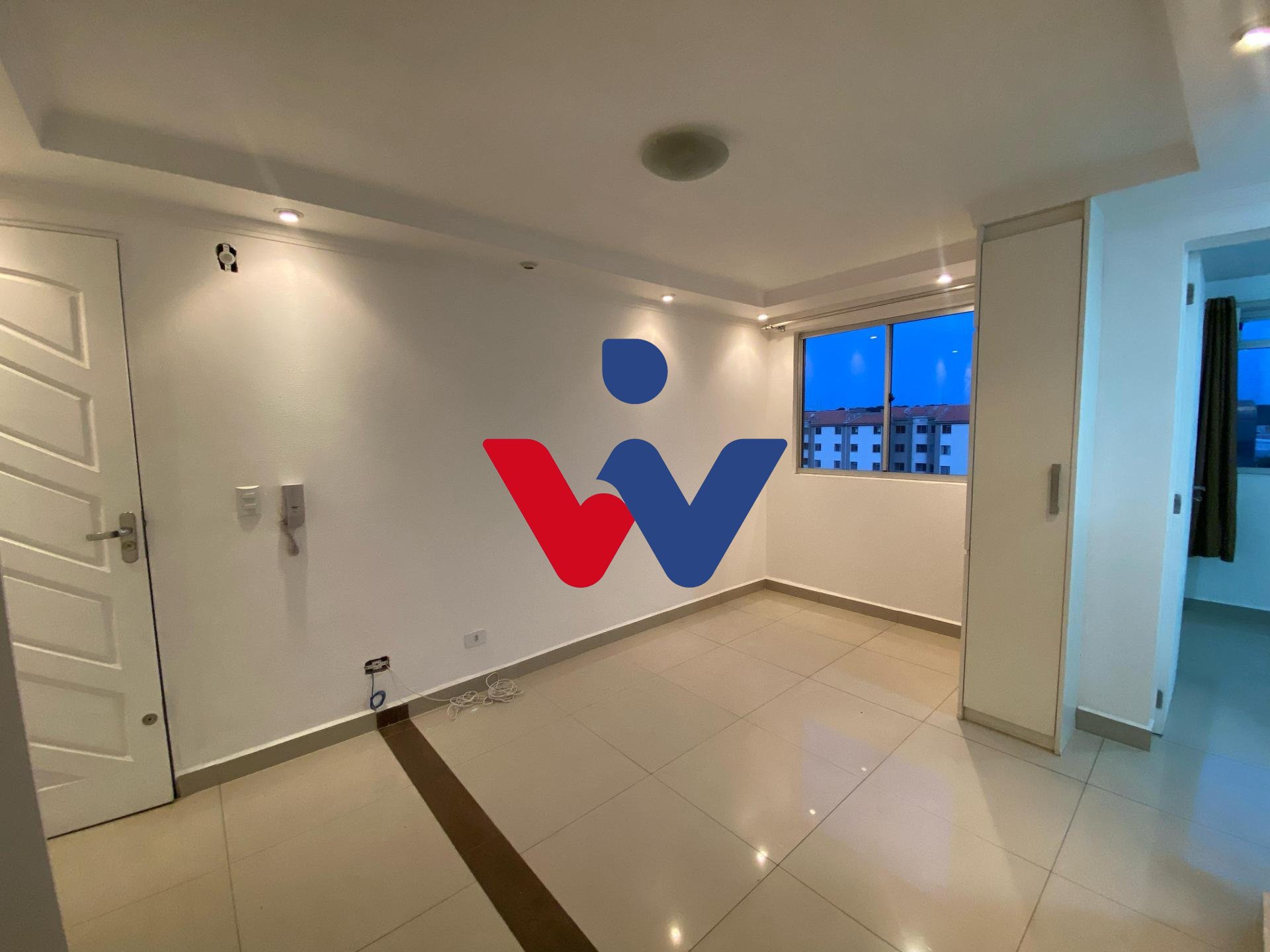 Apartamento a venda no Sítio Cercado | 2 dormitórios | Cozinha...