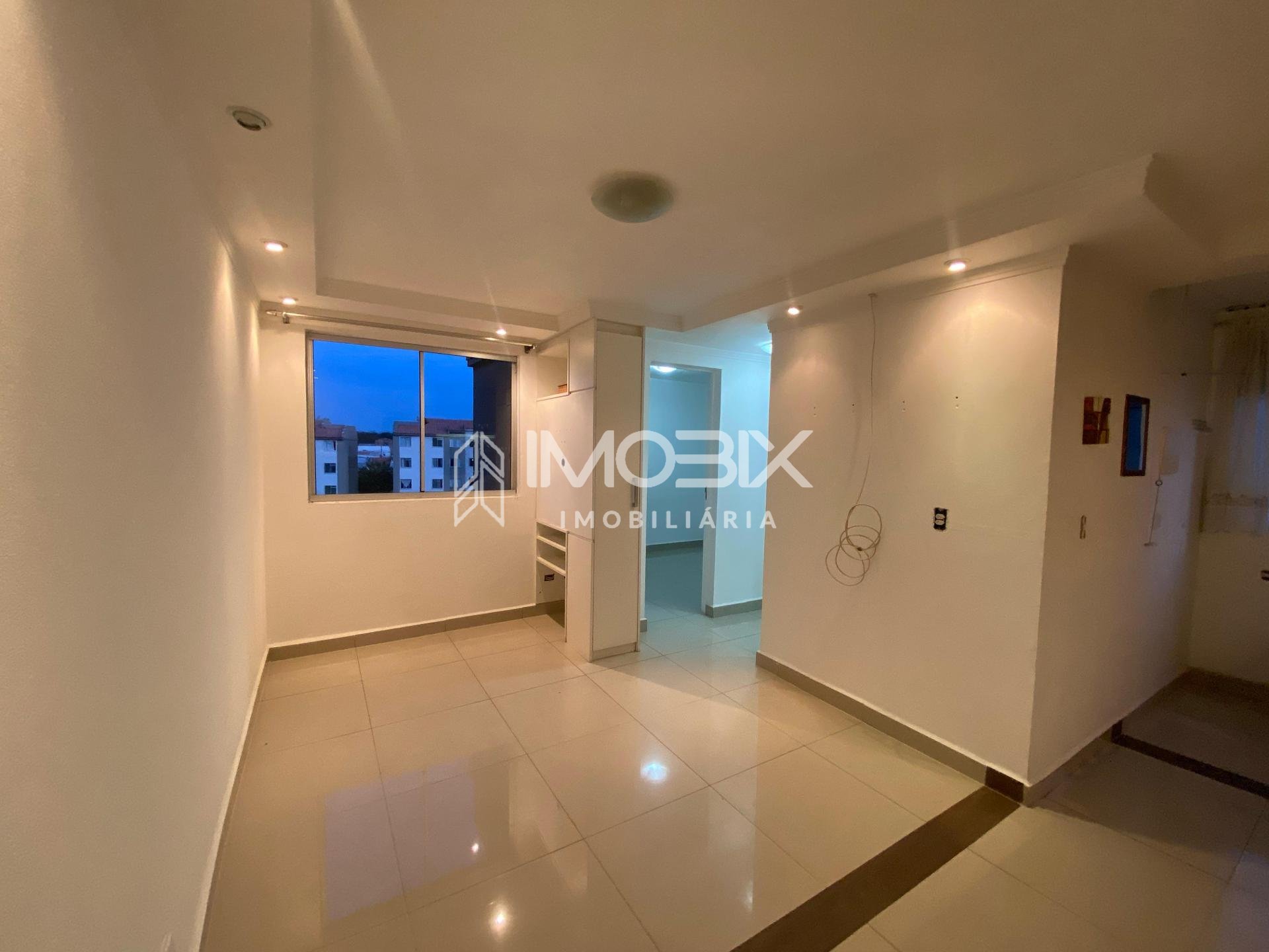 Apartamento a venda no Sítio Cercado | 2 dormitórios | Cozinha...