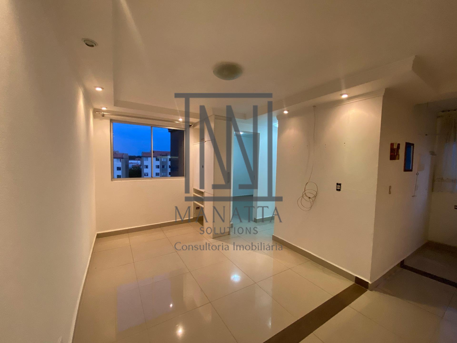Apartamento a venda no Sítio Cercado | 2 dormitórios | Cozinha...