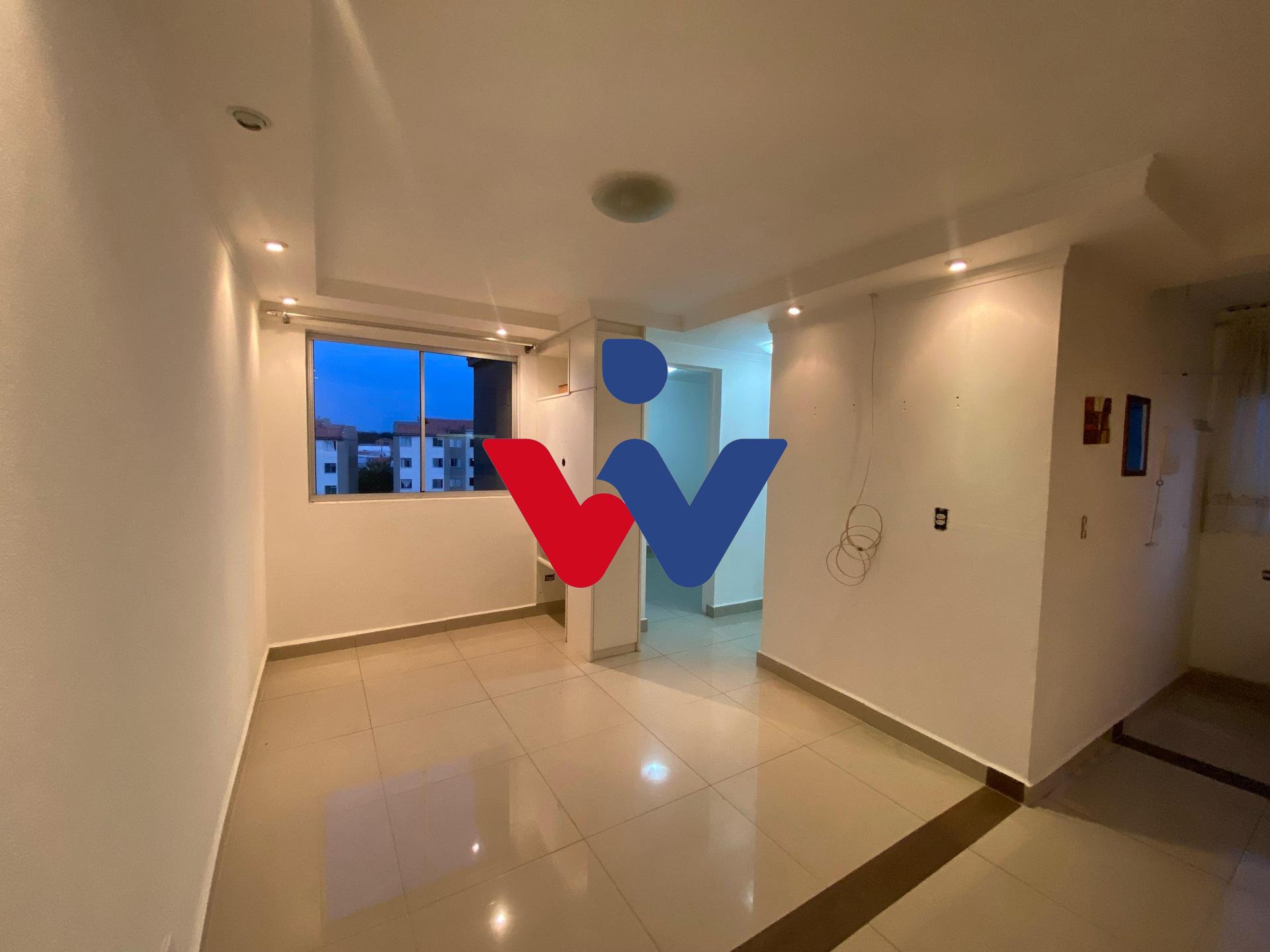 Apartamento a venda no Sítio Cercado | 2 dormitórios | Cozinha...