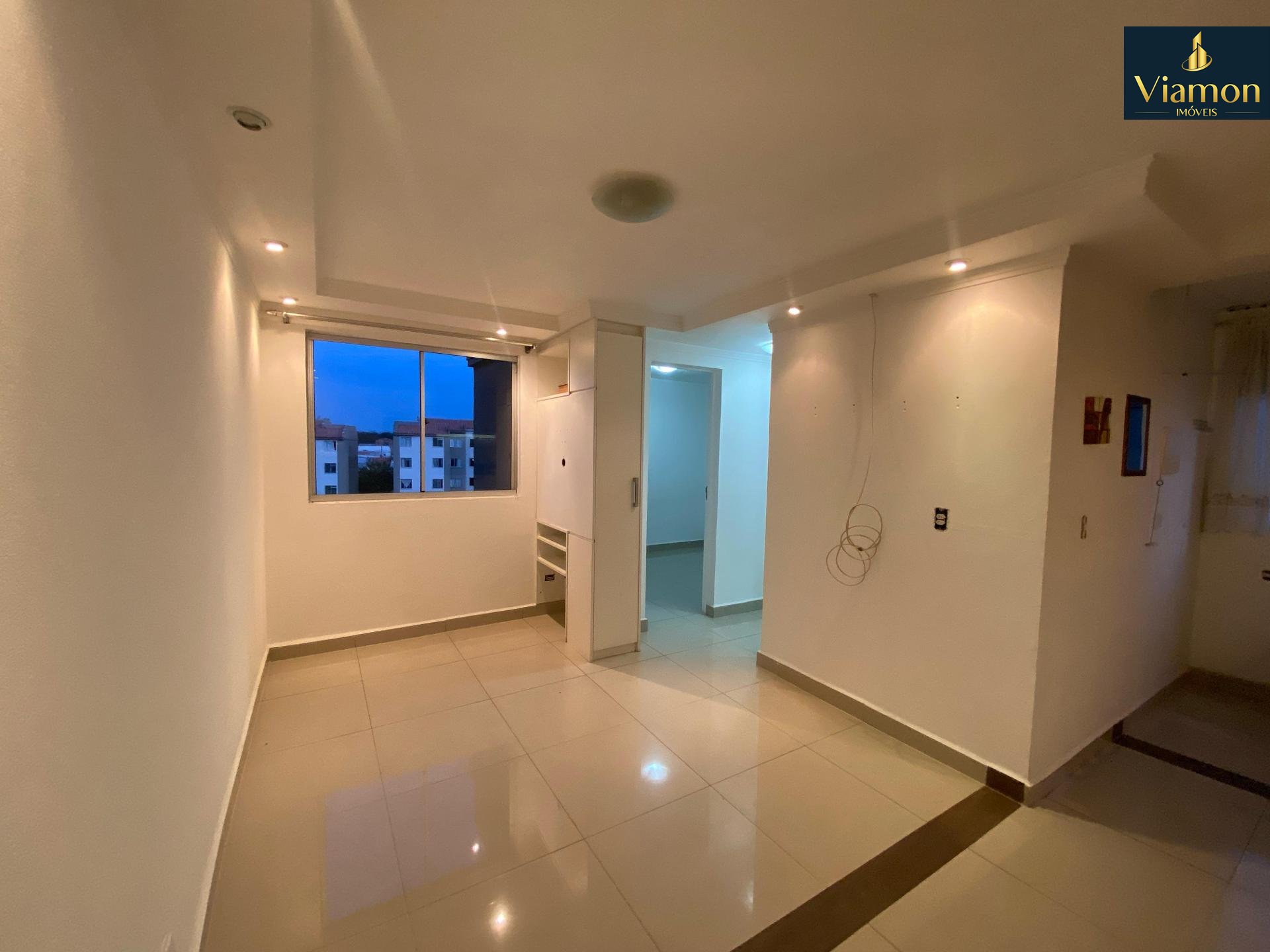 Apartamento a venda no Sítio Cercado | 2 dormitórios | Cozinha...