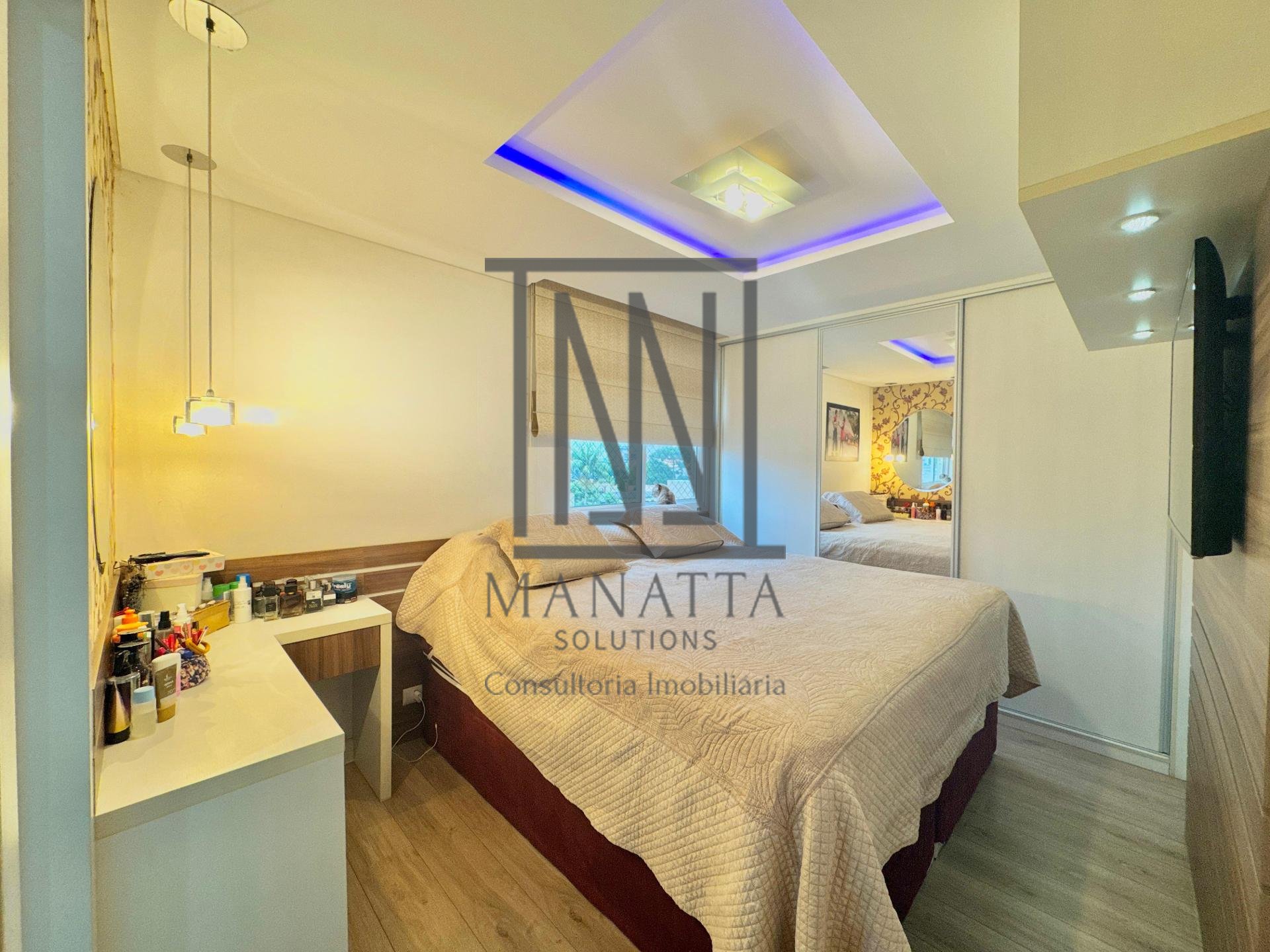 Apartamennto a venda PINHEIRINHO, porteira fechada 