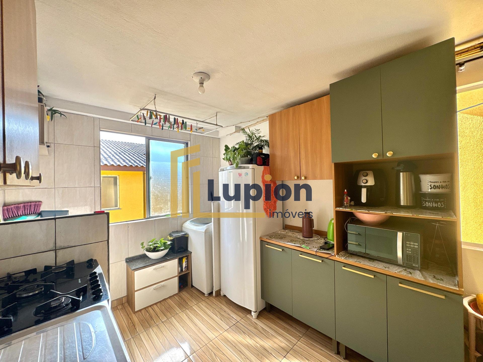 Apartamento à venda, sítio cercado, 2 dormitórios, 4° andar CU...