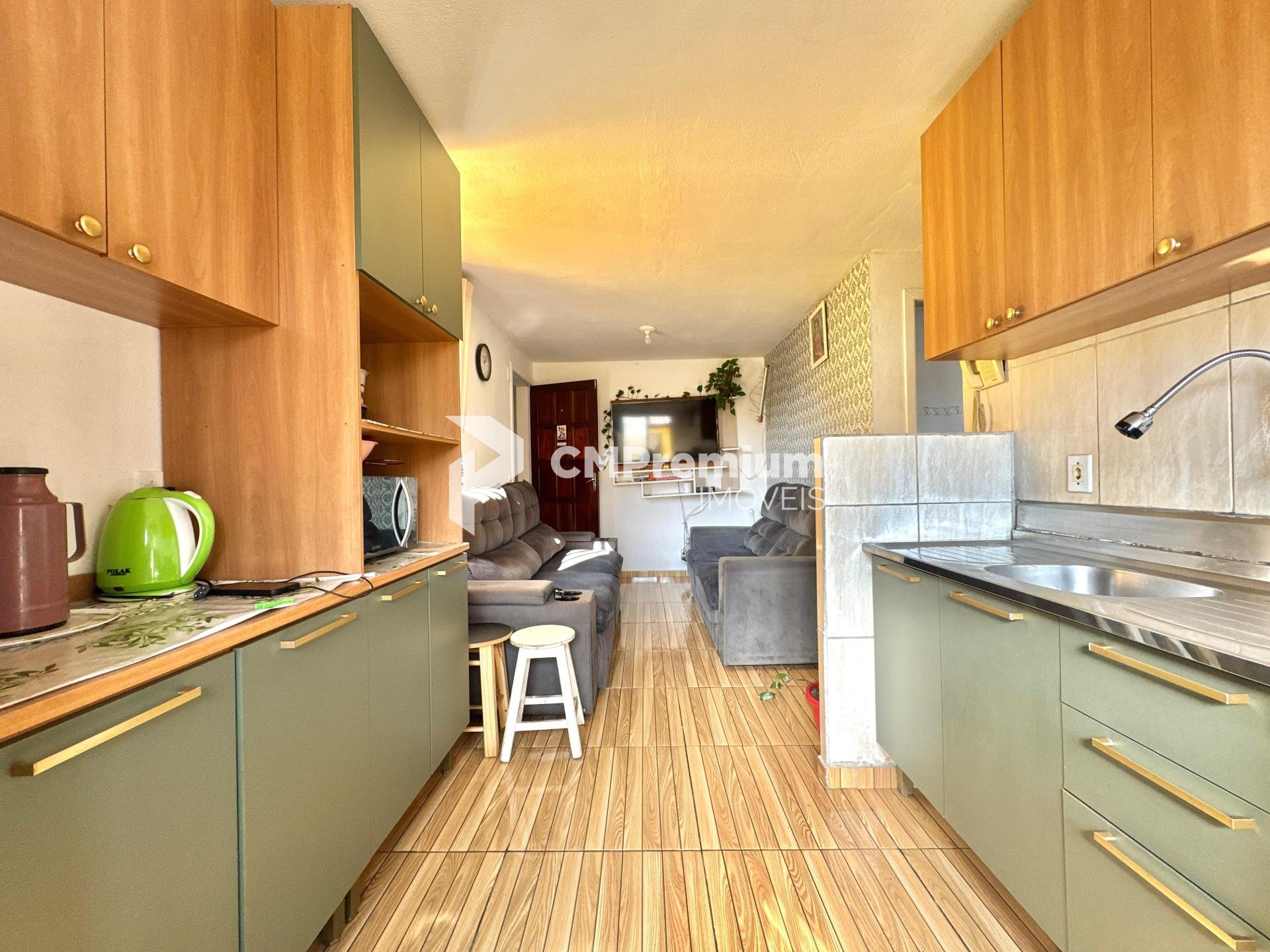 Apartamento à venda, sítio cercado, 2 dormitórios, 4° andar CU...