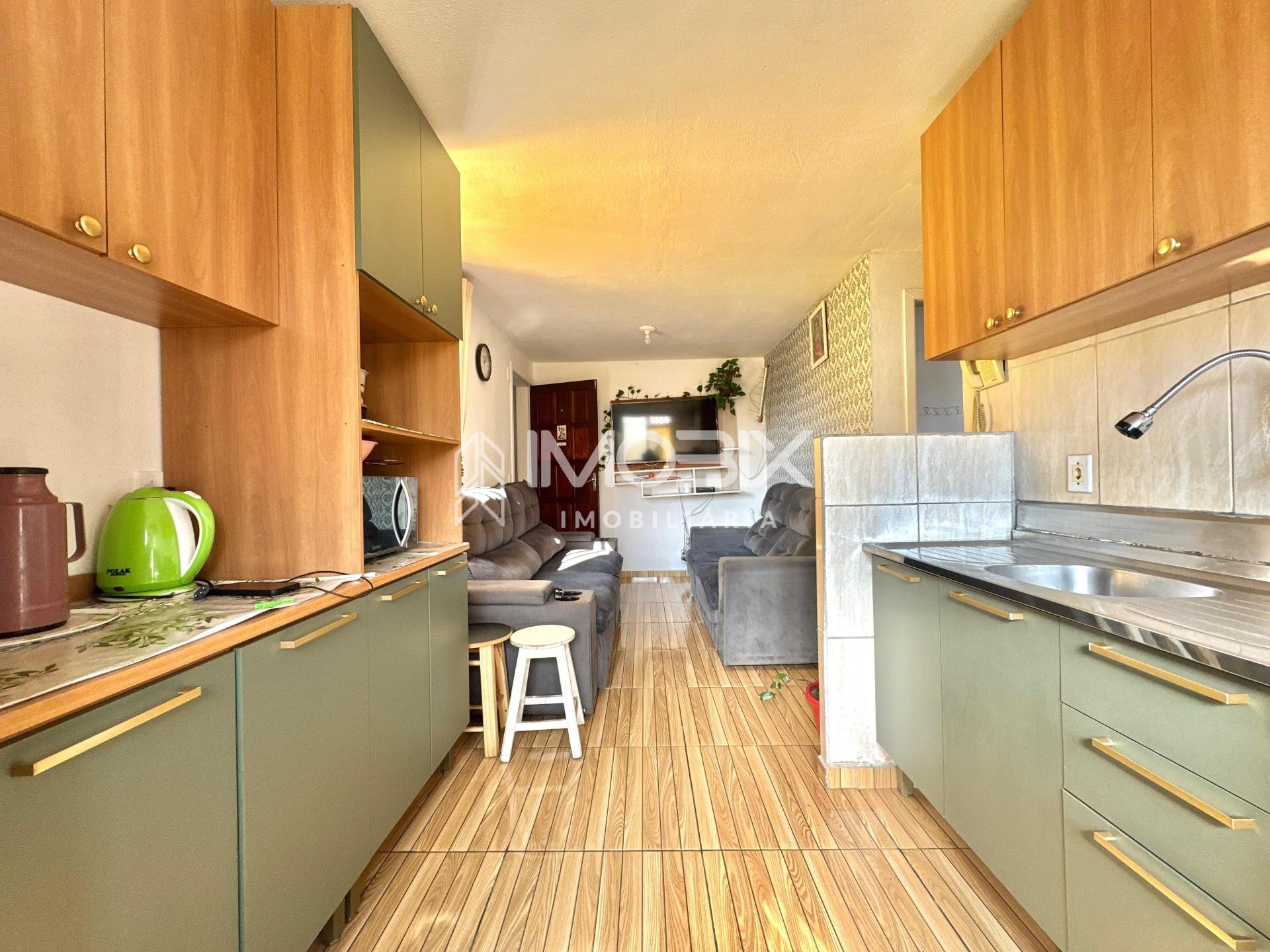 Apartamento à venda, sítio cercado, 2 dormitórios, 4° andar CU...