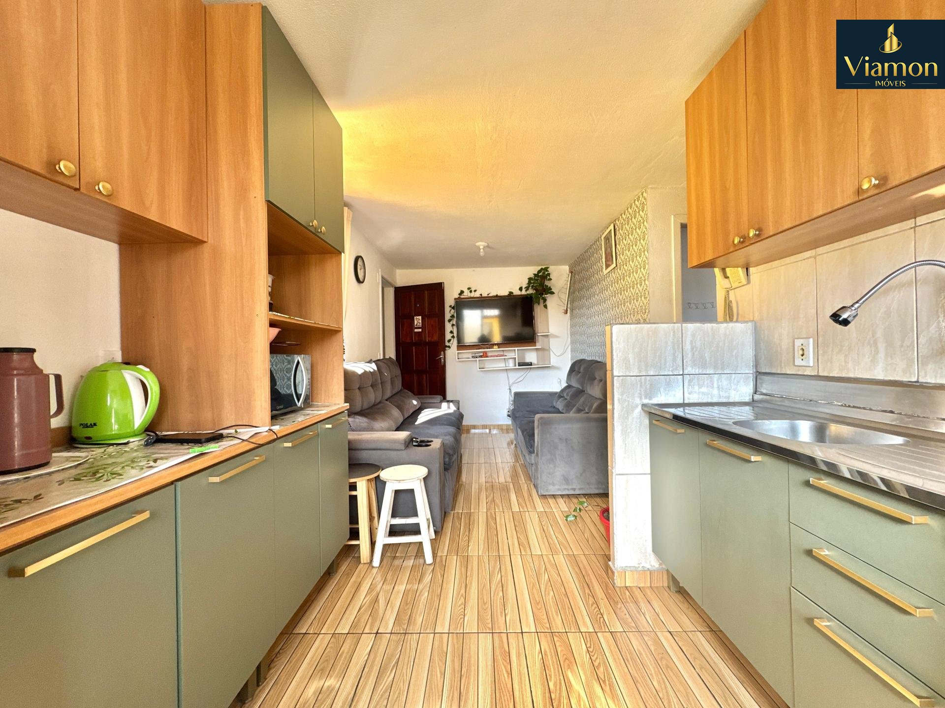 Apartamento à venda, sítio cercado, 2 dormitórios, 4° andar CU...