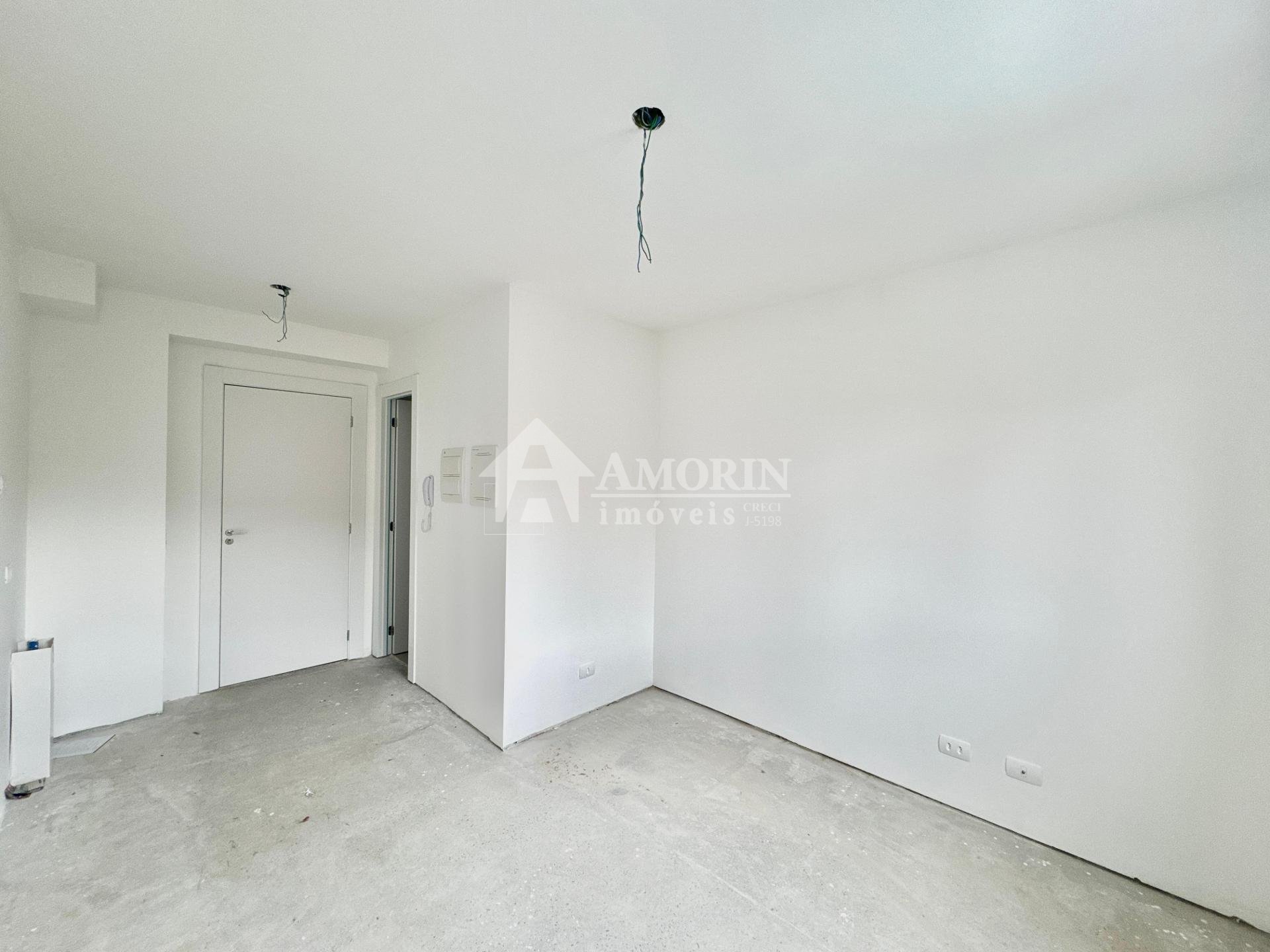 Studio com 1 dormitório à venda, no Bairro Portão, CURITIBA - PR