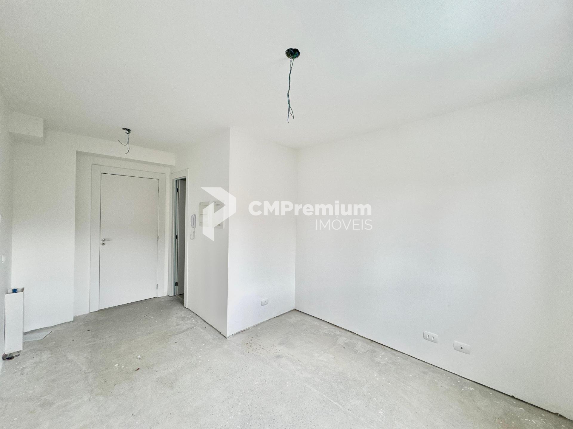 Studio com 1 dormitório à venda, no Bairro Portão, CURITIBA - PR