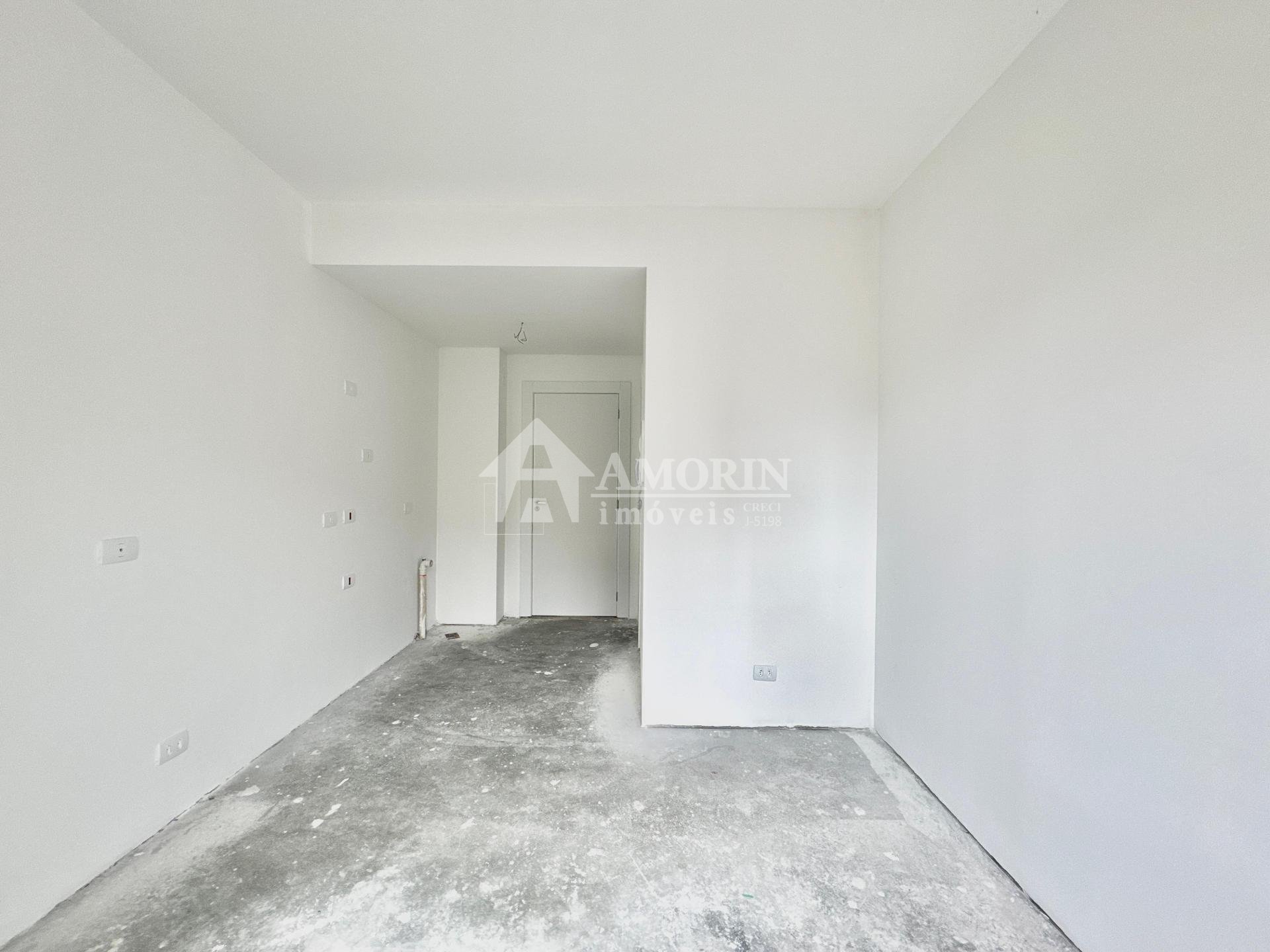 Studio com 1 dormitório à venda, no Bairro Portão, CURITIBA - PR