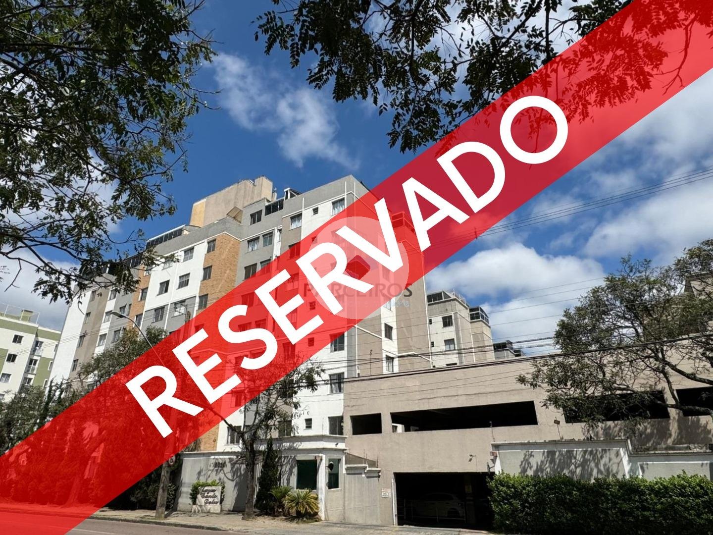 Apartamento com 2 dormitórios à venda, 46 m  por R  310.000,00 - Capão Raso - Curitiba PR