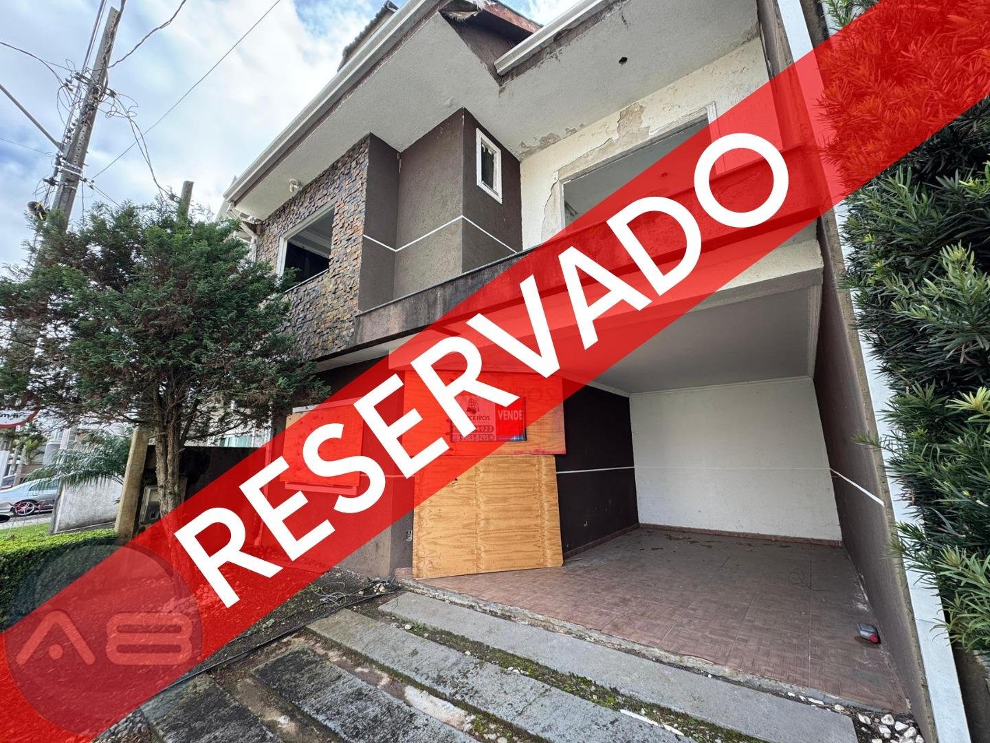Sobrado à venda em condomínio, Pinheirinho, CURITIBA - PR