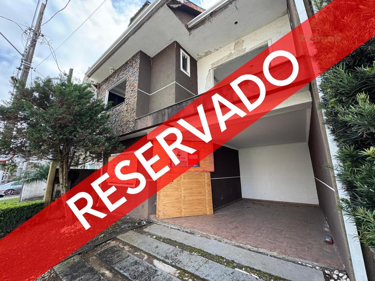 Sobrado à venda em condomínio, Pinheirinho, CURITIBA - PR