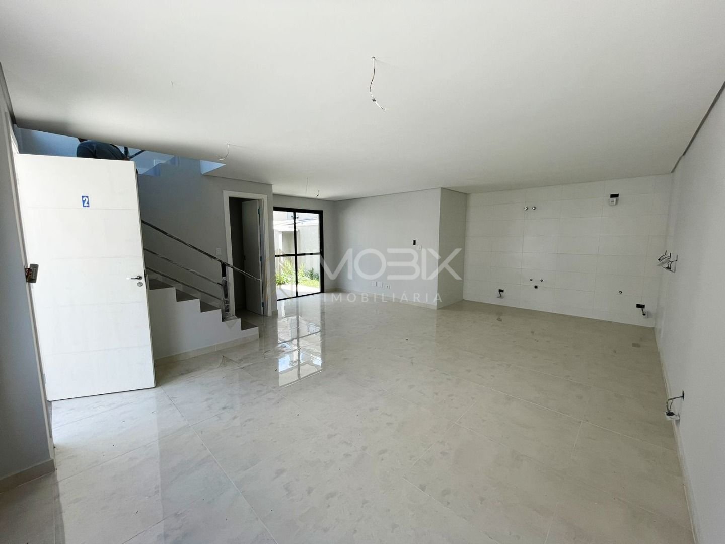 Sobrado com 3 dormitórios à venda,105.53 m , Uberaba, CURITIBA...