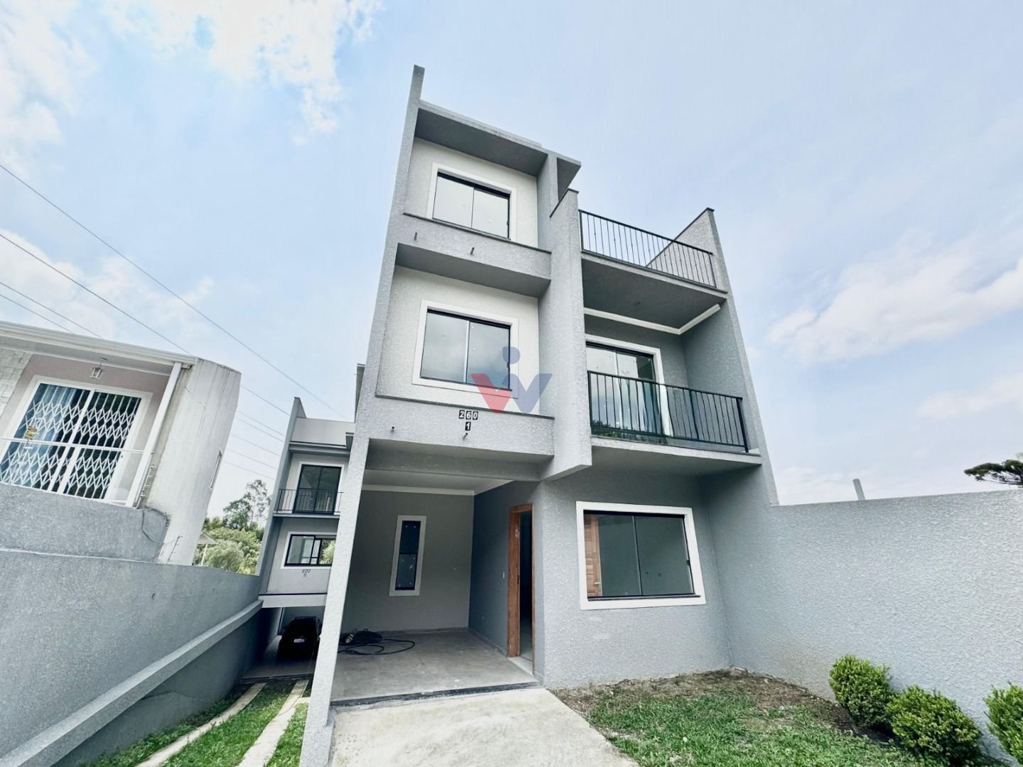 Triplex com terraço próximo a Nicolla Pellanda 