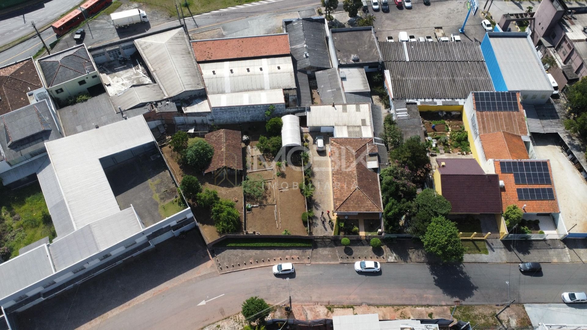 Terreno à venda,380.00 m , no Bairro Pinheirinho, CURITIBA - PR