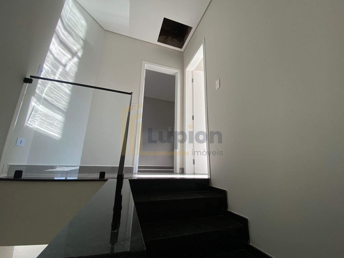 Sobrado com 4 dormitórios à venda,88.00 m , xaxim, CURITIBA - PR