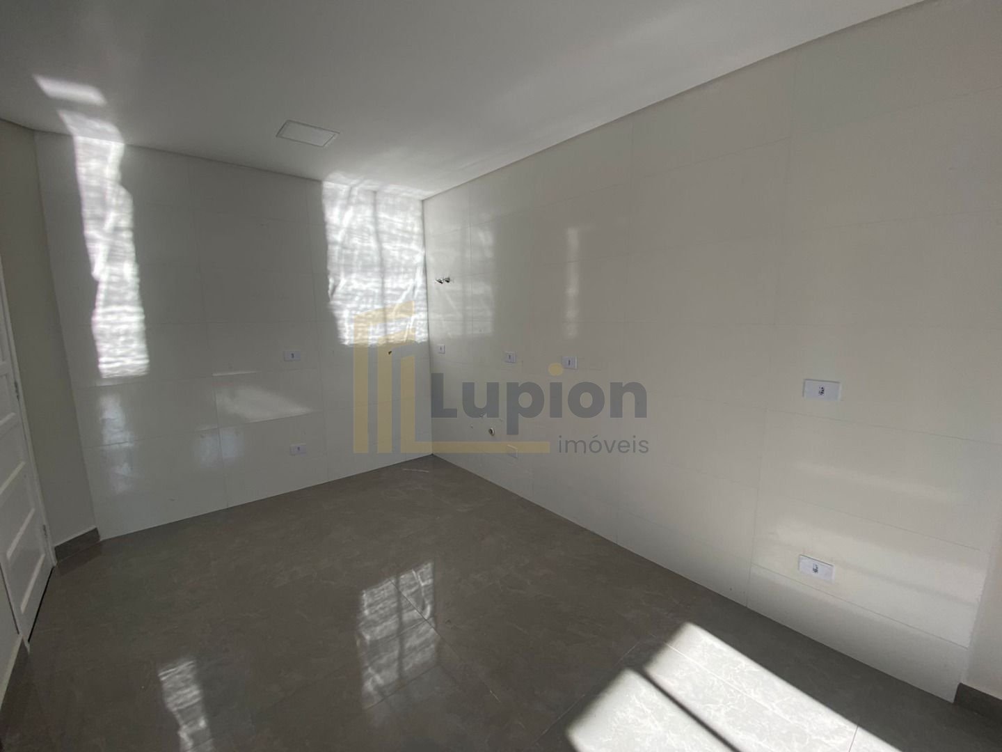 Sobrado com 4 dormitórios à venda,88.00 m , xaxim, CURITIBA - PR