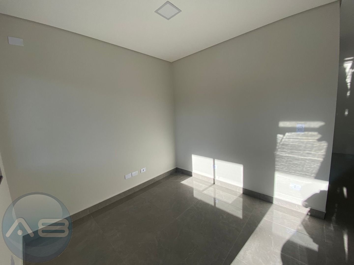 Sobrado com 4 dormitórios à venda,88.00 m , xaxim, CURITIBA - PR