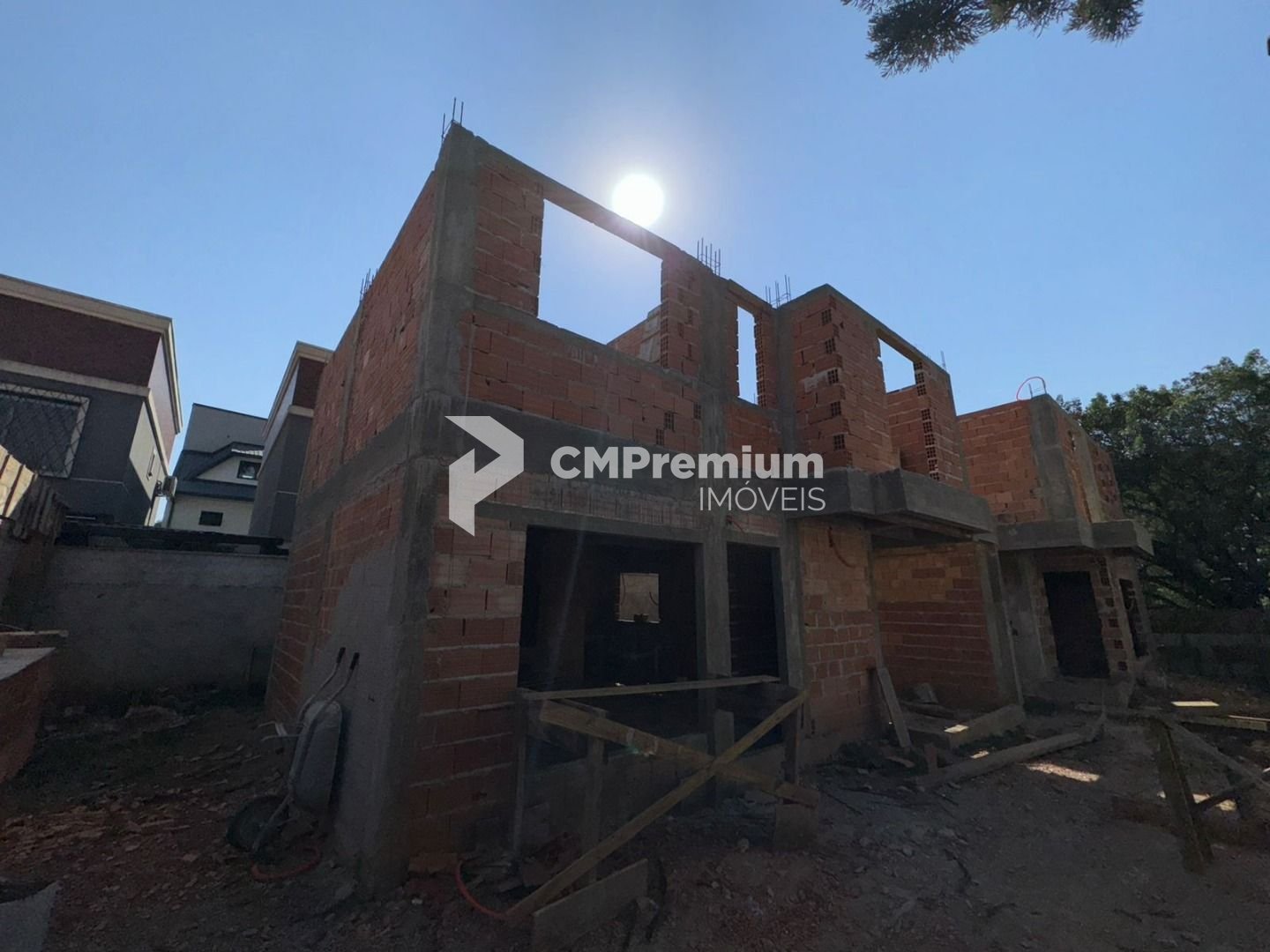 Sobrado com 3 dormitórios à venda, 127 m  - XAXIM - Curitiba PR
