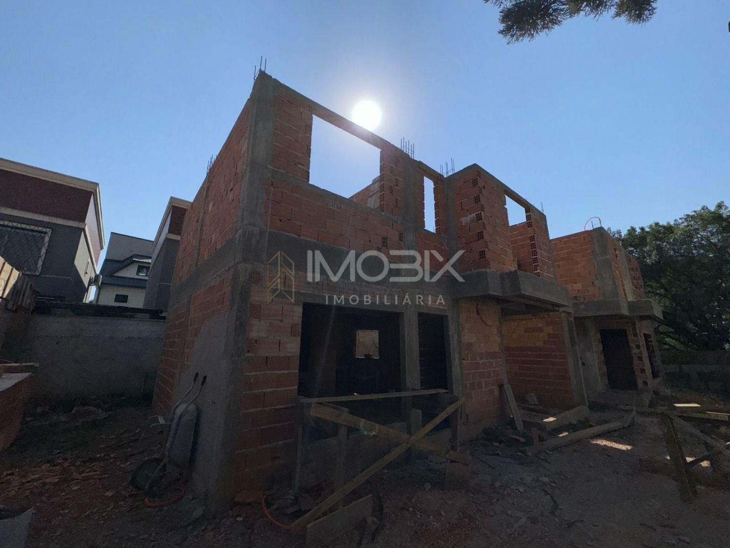 Sobrado com 3 dormitórios à venda, 127 m  - XAXIM - Curitiba PR