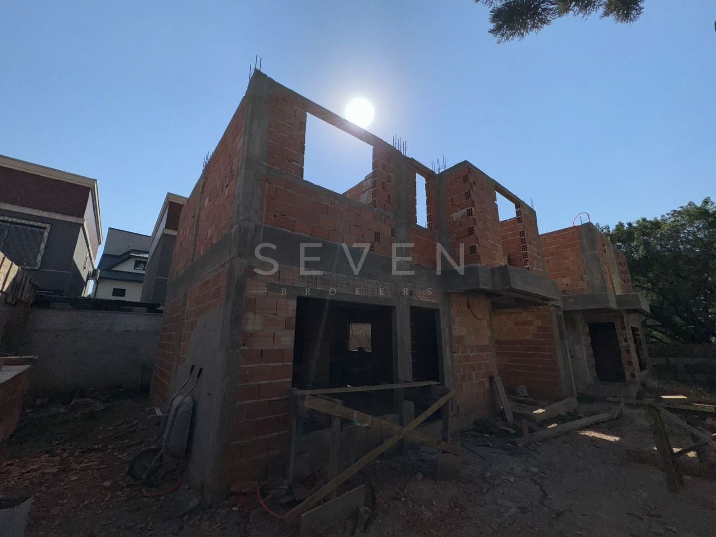 Sobrado com 3 dormitórios à venda, 127 m  - XAXIM - Curitiba PR