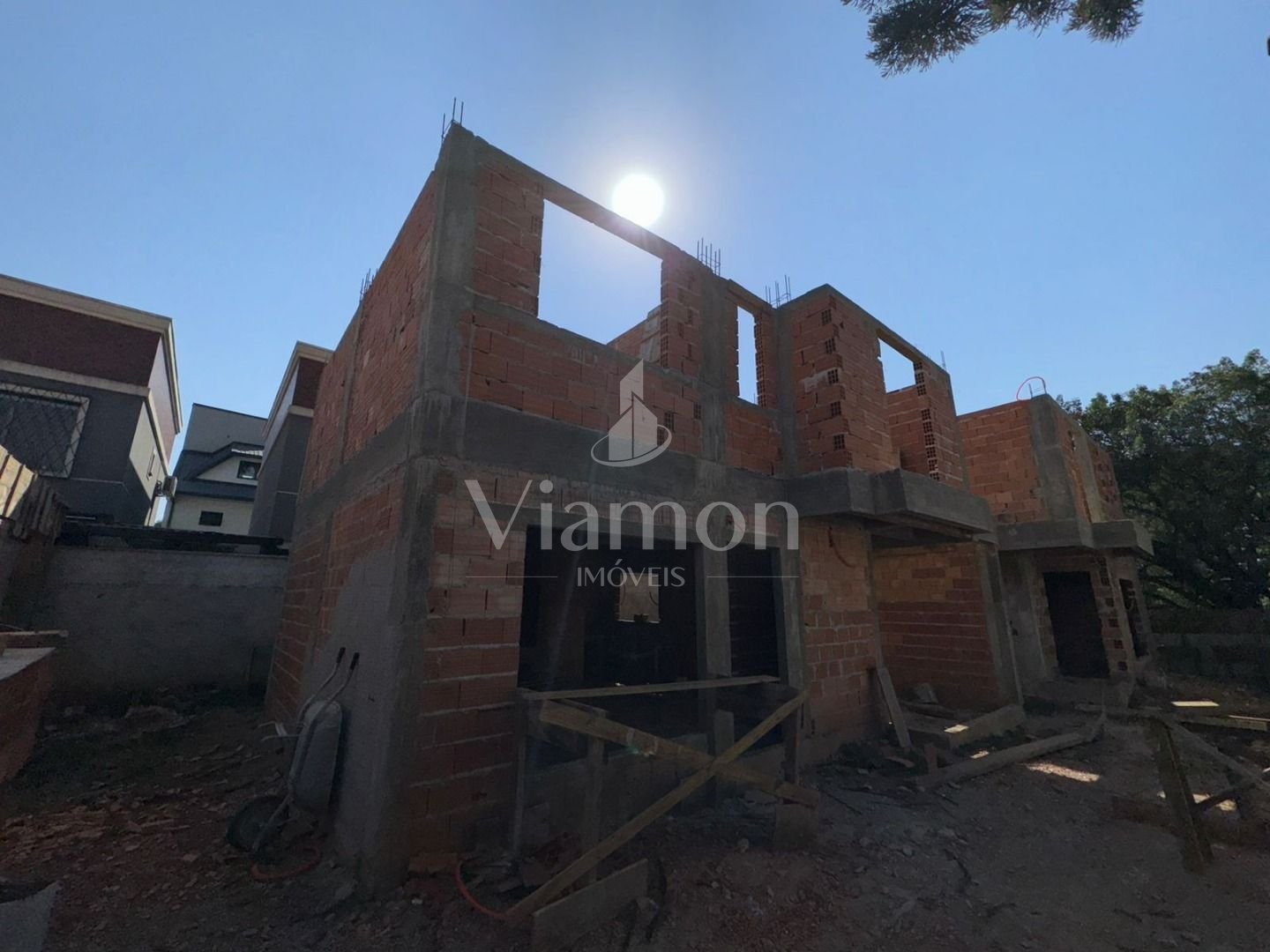 Sobrado com 3 dormitórios à venda, 127 m  - XAXIM - Curitiba PR