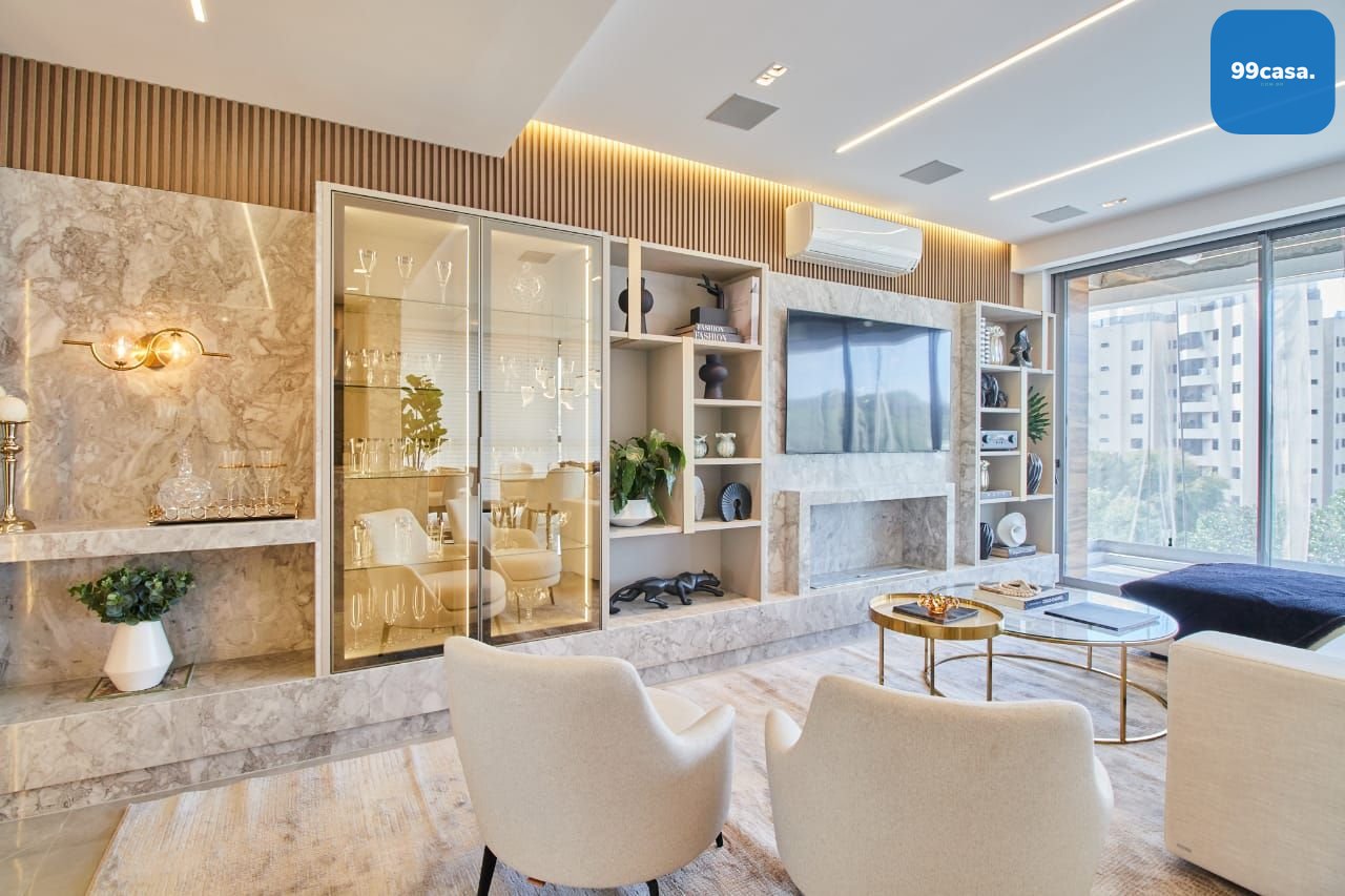 Apartamento com 2 quartos e 1 vaga ? venda no Merc?s em Curiti...