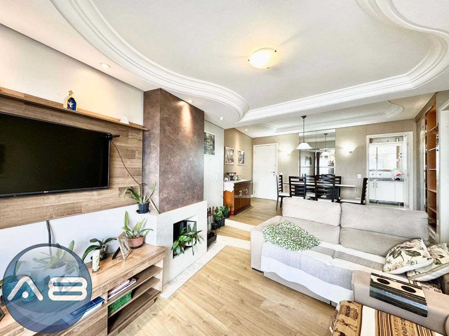 Apartamento com 3 dormitórios à venda, 131 m  por R  1.090.000...