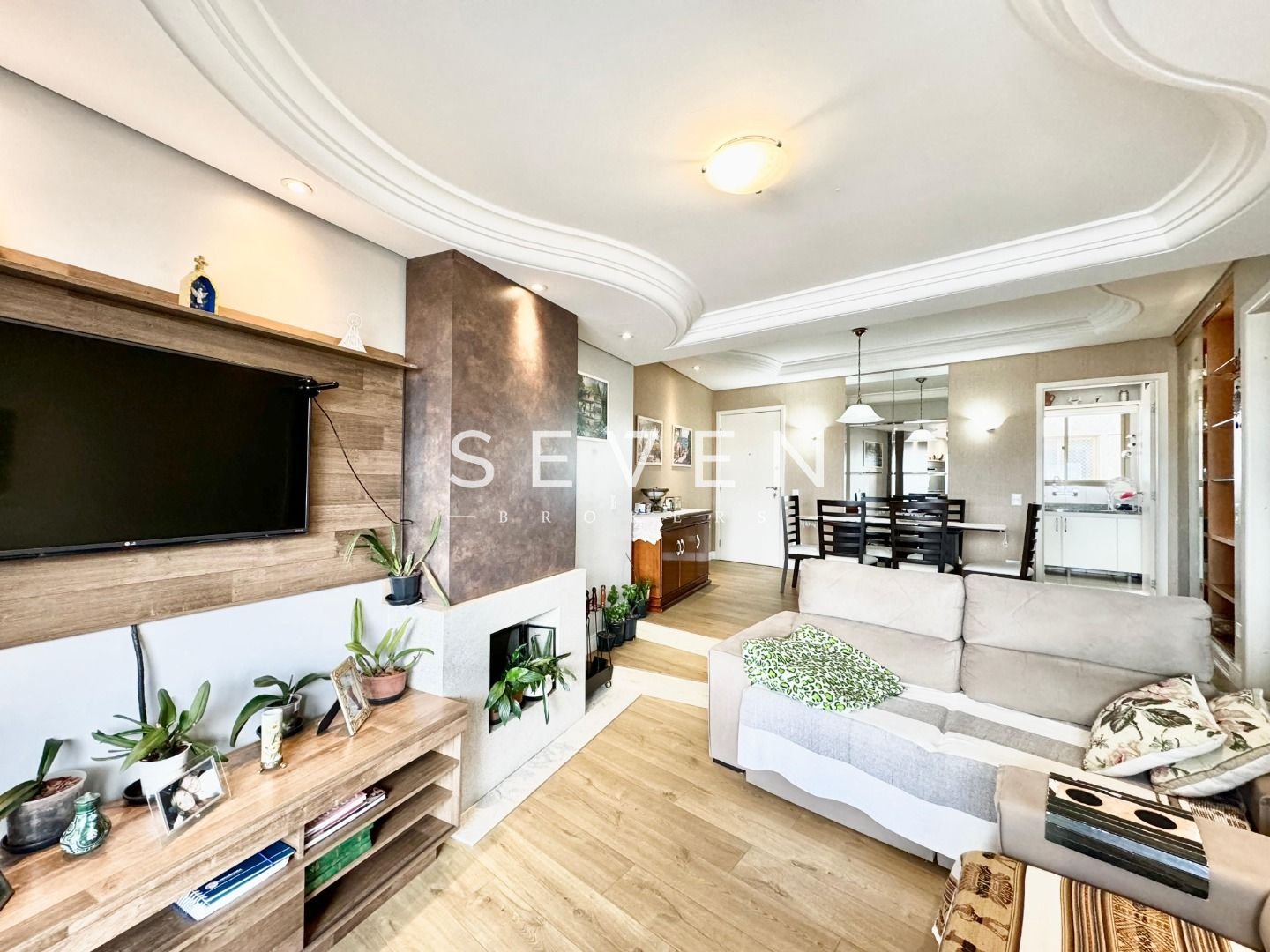 Apartamento com 3 dormitórios à venda,131.00 m , água verde, C...